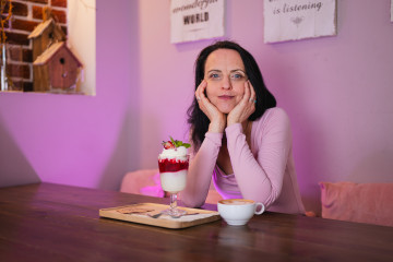 Petra Dvoř&aacute;kov&aacute;: Chtěla jsem napsat oddechovku, kter&aacute; d&aacute; čten&aacute;ři zaž&iacute;t dobr&eacute; konce