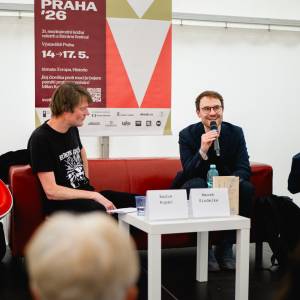 <p>Marek Šindelka představil v rozhovoru s Radimem Kopáčem Systémy něhy.</p>